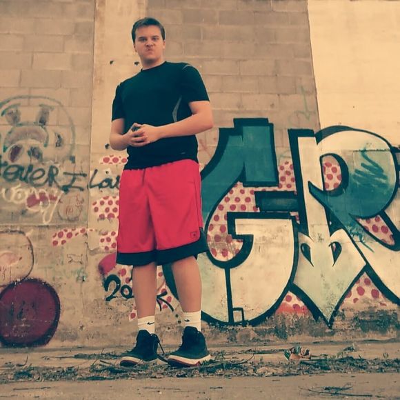 Meet your Posher, Ed - Picture 1 of 1